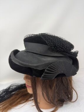 Vintage Macy's Little Shop New York Mid-Century cocktail millinery black hat